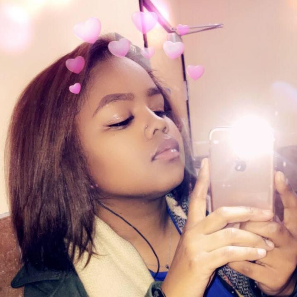 Meet your Posher, Hannah